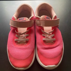 Nike Girls Athletic Shoes